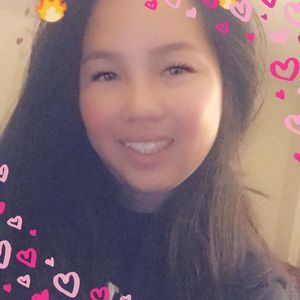 Meet your Posher, Emily c